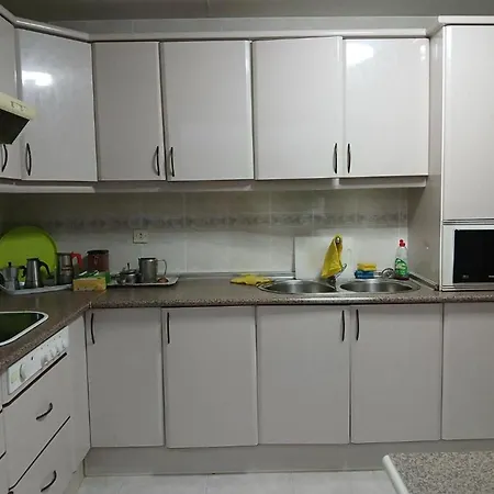 In Guest - Cuarto Privado Doble En * Toledo