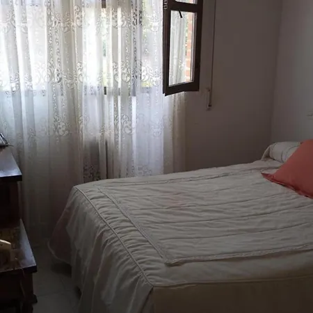 In Guest - Cuarto Privado Doble En Guest house Toledo
